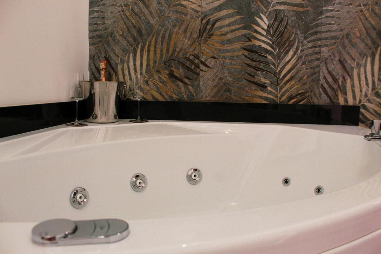 Lion Luxury Gasthof Rom